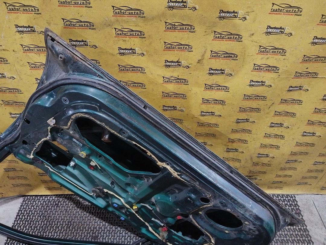 Дверь передняя правая Y9A7TY Rover 600 undefined