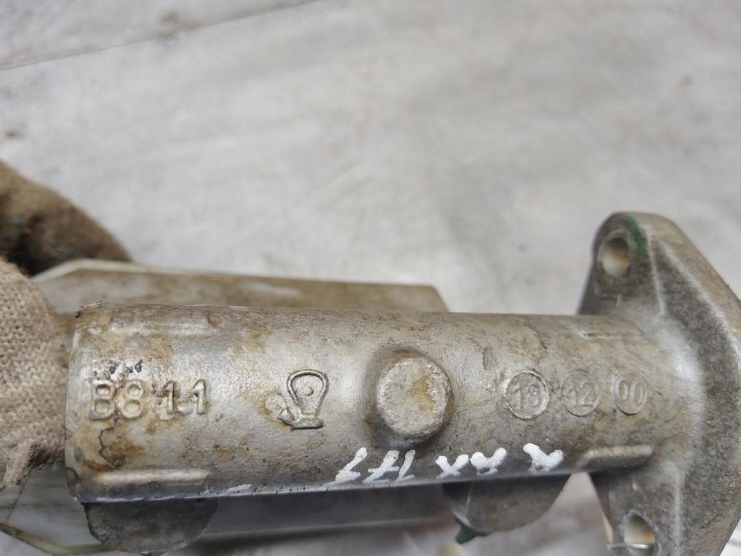 Цилиндр тормозной главный F5P03I Renault Scenic RX4 купить на авторазборке