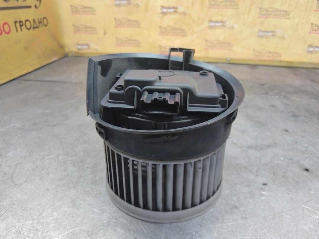 Моторчик печки 0FWM99 Citroen C5 купить с доставкой