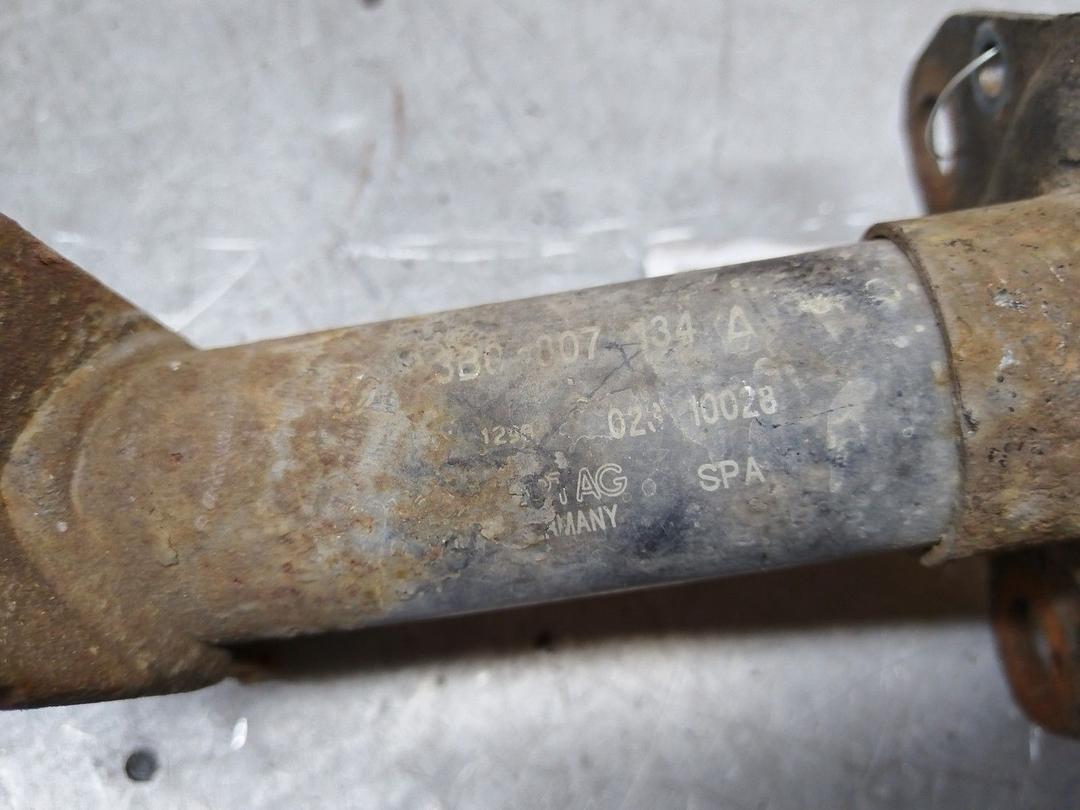 Клык бампера передний правый 1R6AUH Volkswagen Passat - Фото 4