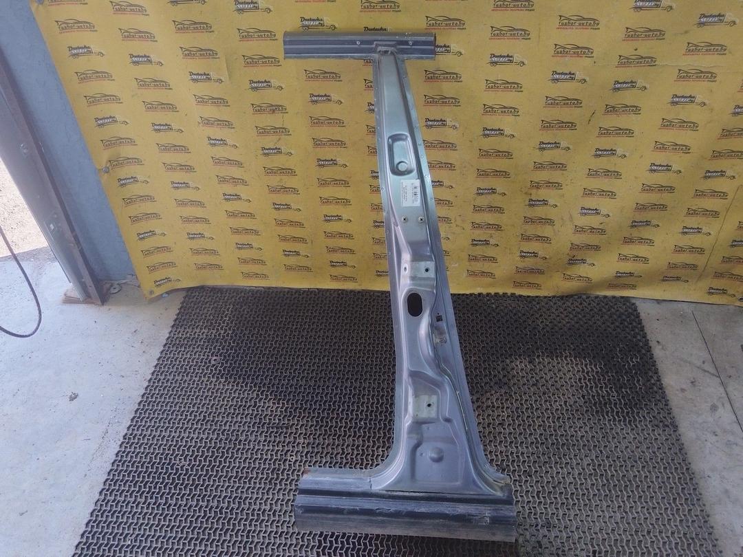 Стойка кузовная центральная правая 8G0YER Audi 80 купить в магазине запчастей бу