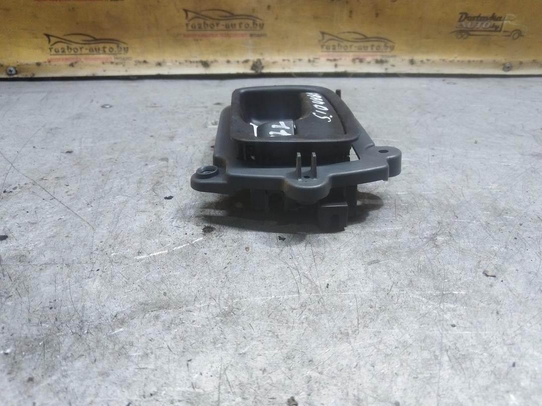 Ручка внутренняя задняя левая Y5WN6E Mitsubishi Grandis купить в магазине запчастей бу