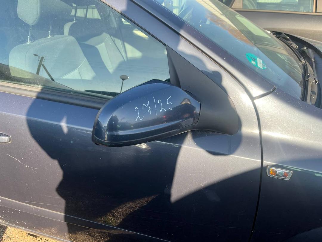 Зеркало наружное правое 18S832 Opel Astra