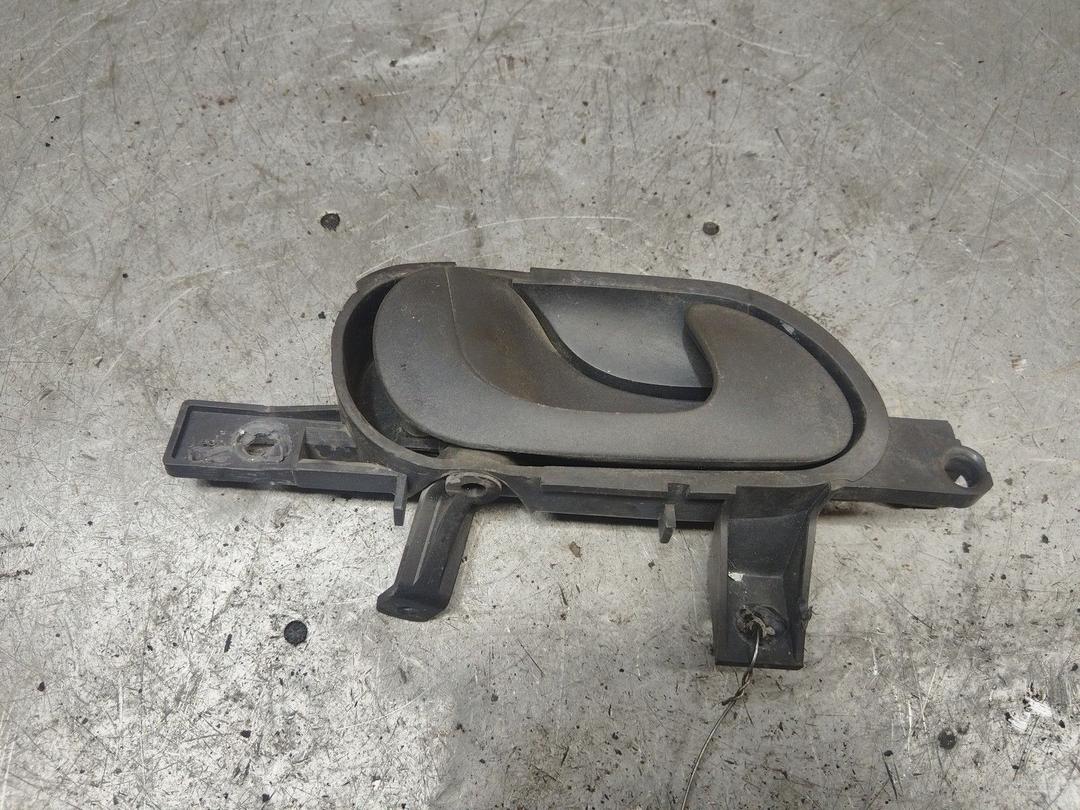 Ручка внутренняя передняя левая 19VCPI Peugeot 806 - Фото 1