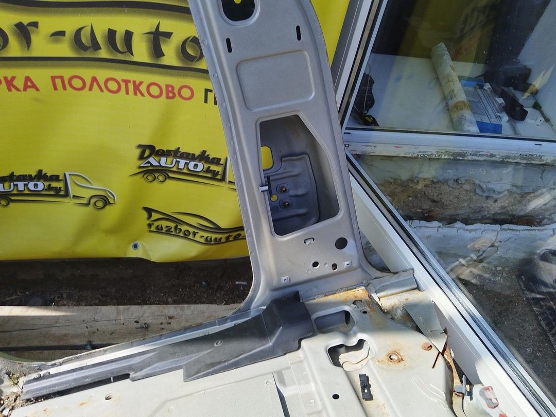 Стойка кузовная центральная левая KJ2J7Q Mercedes ML W163 купить на авторазборке