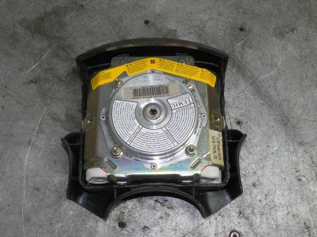 Подушка безопасности водителя 8KWLK9 Volkswagen Passat купить