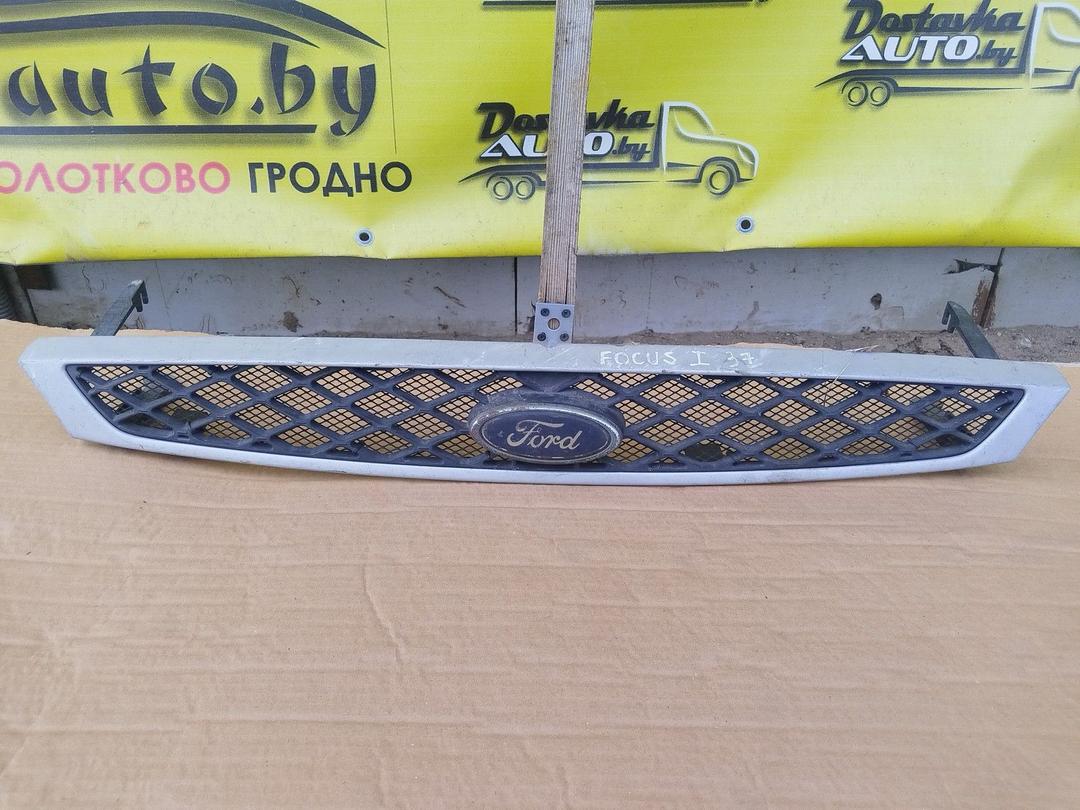 Решетка радиатора 4I2ZMV Ford Focus