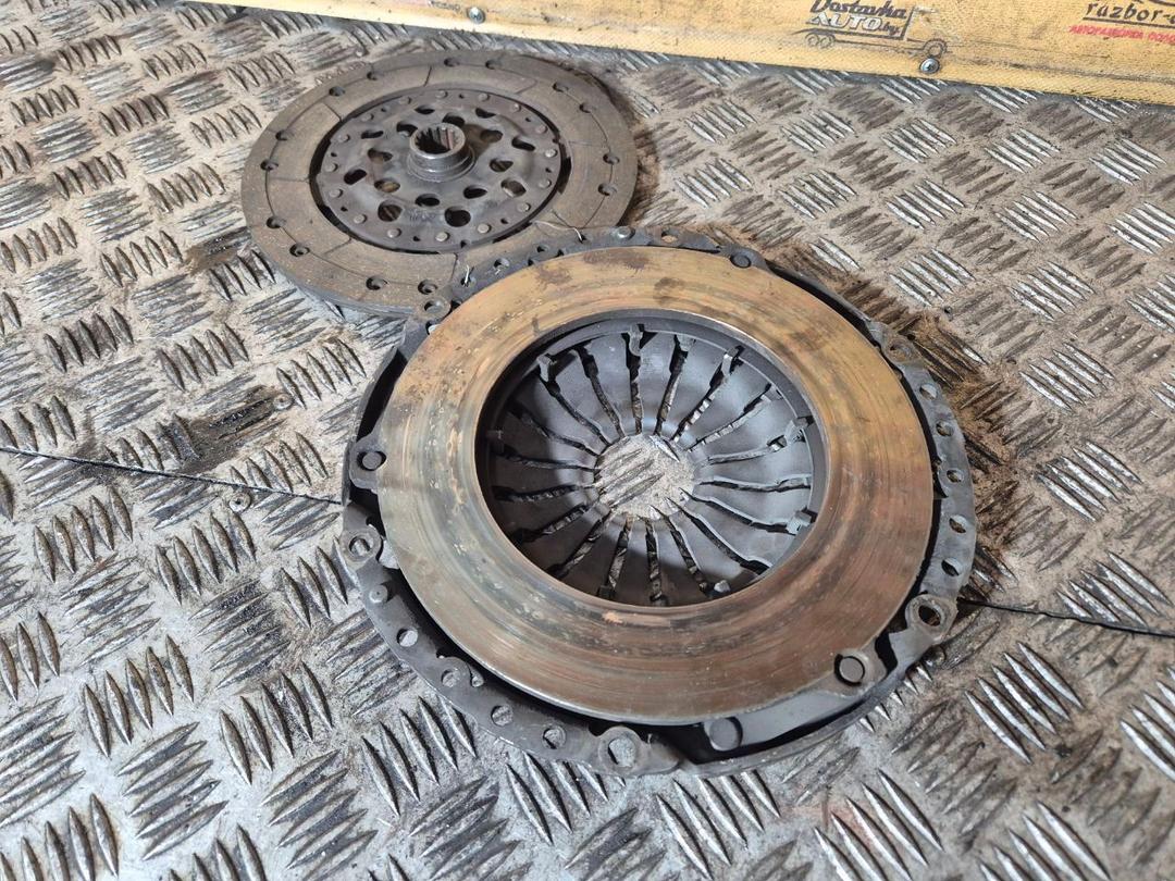 Корзина сцепления O55E8C Opel Meriva - Фото 1