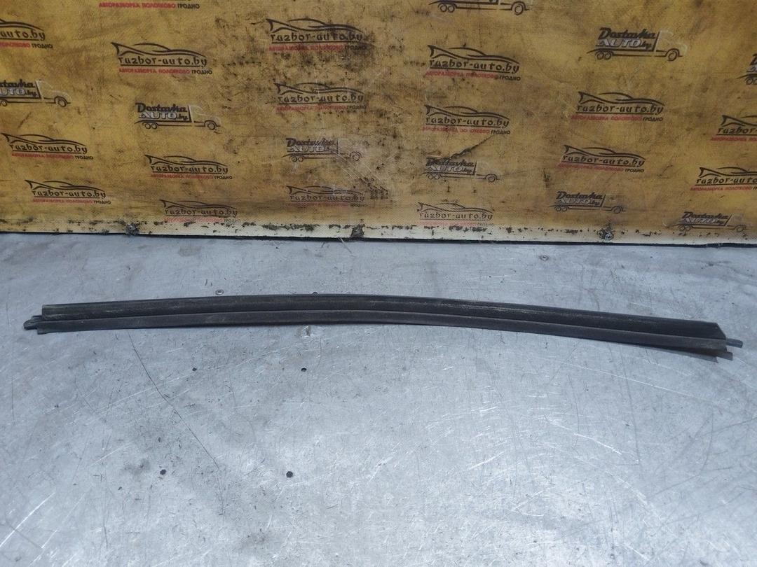 Молдинг стекла двери задней левой наружный 81S3U7 Citroen Xsara Picasso - Фото 4