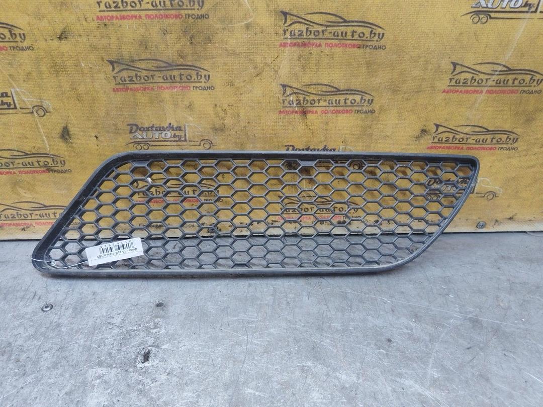 Заглушка (решетка) в бампер передний SNW2C5 Alfa Romeo 147