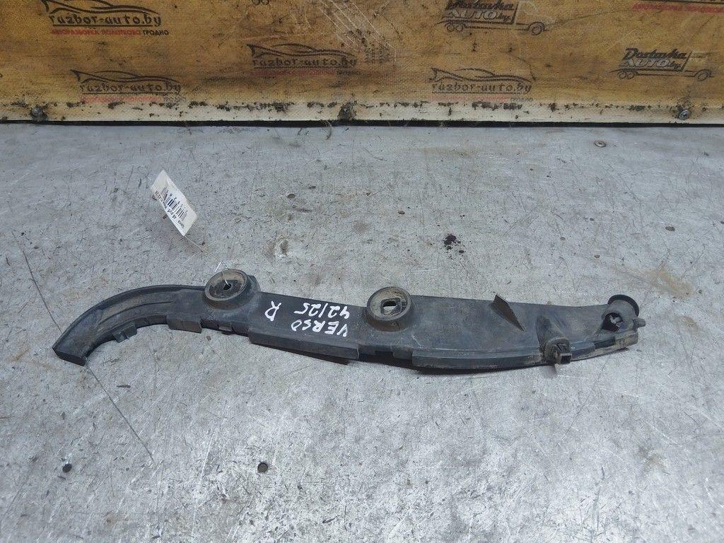 Кронштейн крепления бампера заднего FS9X2Z Toyota Corolla Verso - Фото 1