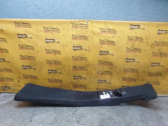 Обшивка стойки центральной левой BE82V9 Mercedes C W202 купить с доставкой