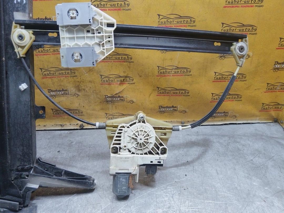 Стеклоподъемник электрический задний правый YU4SIV Audi A4 undefined