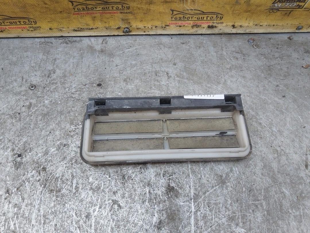 Решетка вентиляции кузова VZXK1Y Saab 9-3 купить в магазине запчастей бу