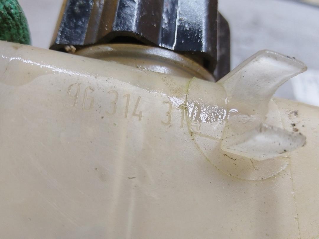 Бачок расширительный 4TANW9 Citroen Xsara Picasso купить с доставкой. Огромный выбор запчастей и марок авто. У нас есть практически все.