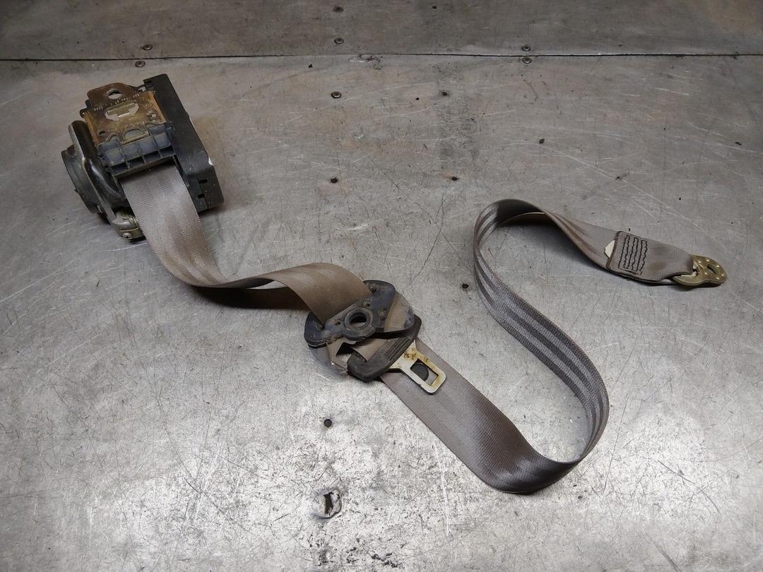 Ремень безопасности передний правый K9B0K1 Volkswagen Passat купить