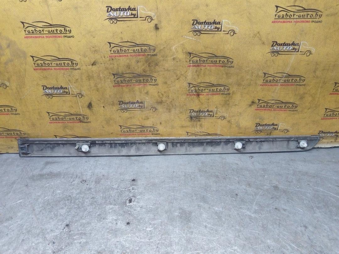 Молдинг двери задней правой 5ZQRY8 Peugeot 407 купить на авторазборке