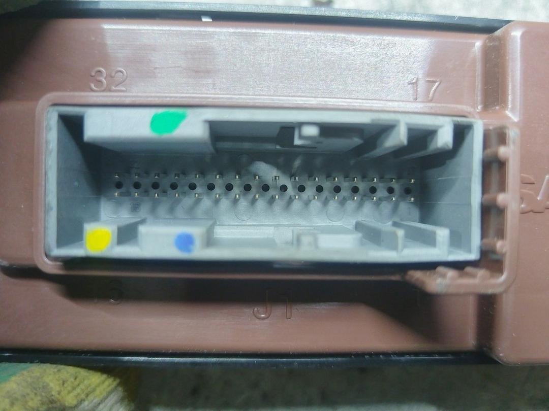 Кнопка стеклоподъемника заднего правого N1A0C1 Saab 9-3 undefined