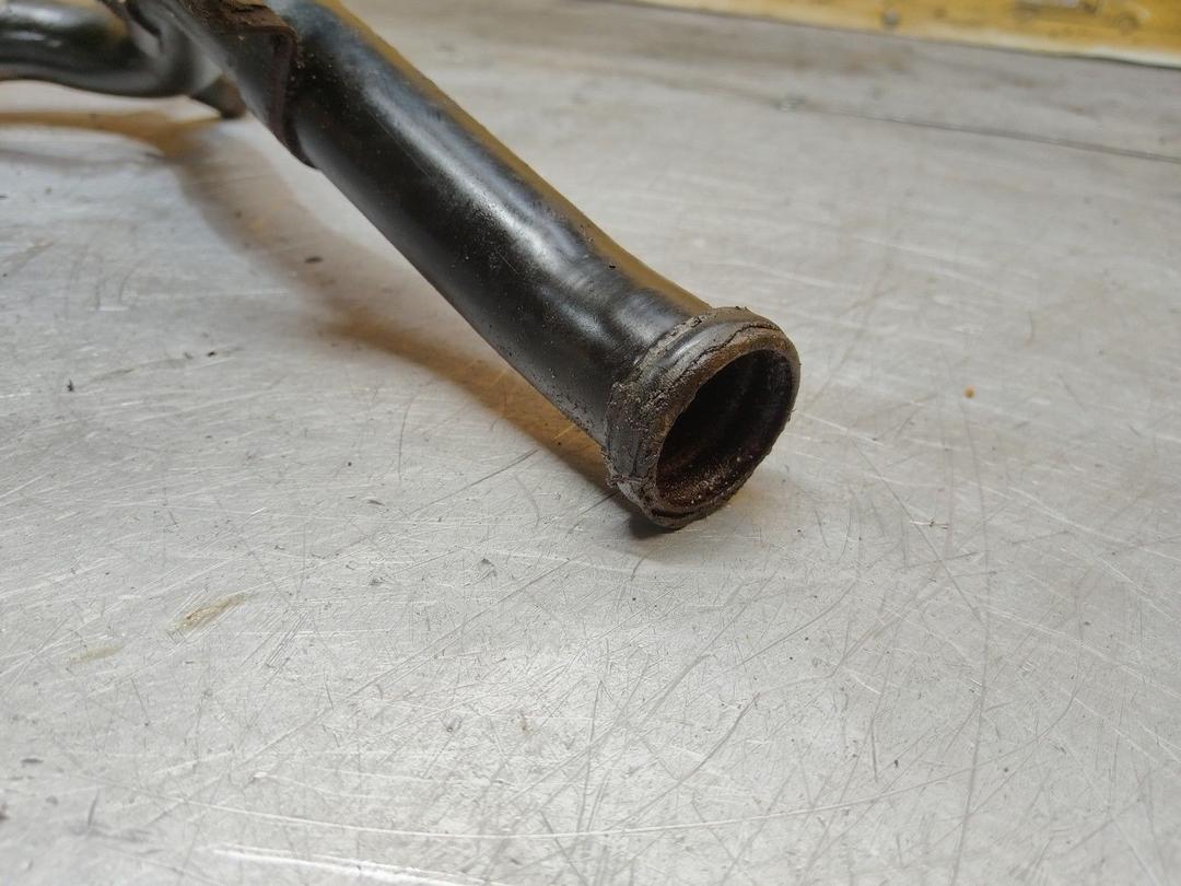 Трубка охлаждающей жидкости металлическая 0EUGC8 Citroen C5 купить с доставкой