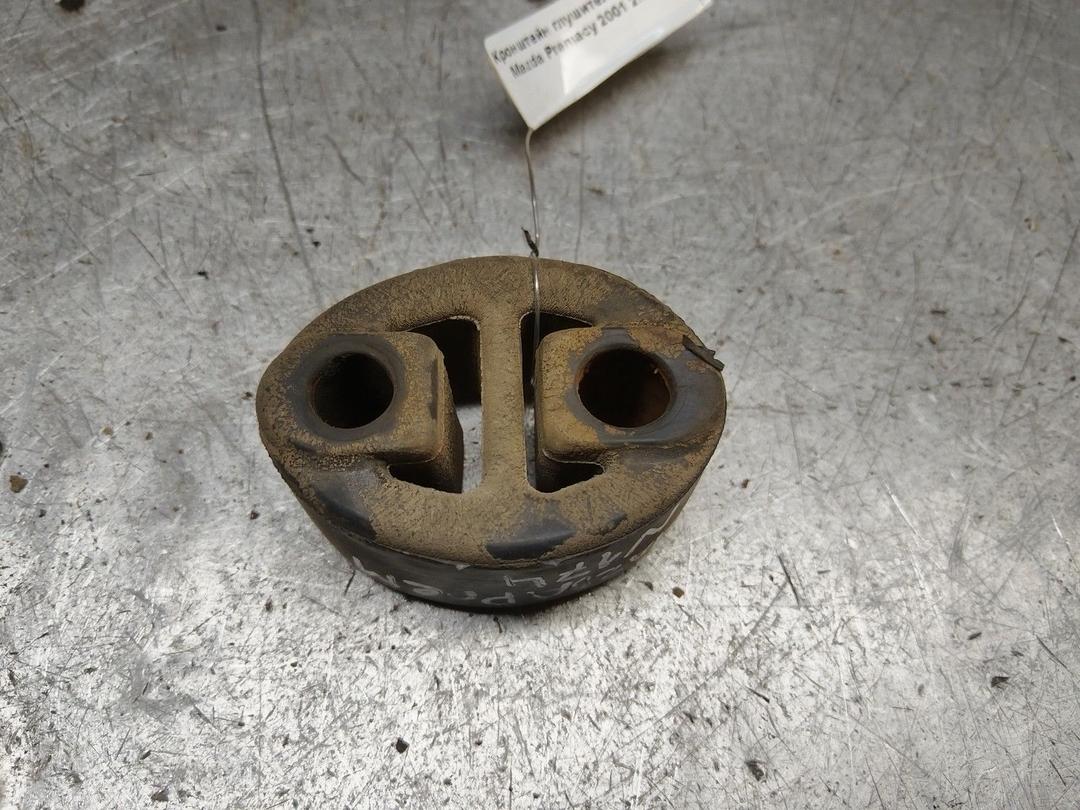 Кронштейн глушителя S84ERQ Mazda Premacy - Фото 1