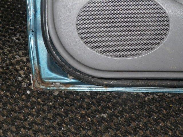 Дверь передняя правая 75RWO8 Mazda Premacy купить с доставкой