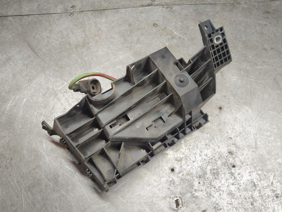 Блок предохранителей 5WPEJC Ford Fusion купить с доставкой. Огромный выбор запчастей и марок авто. У нас есть практически все.