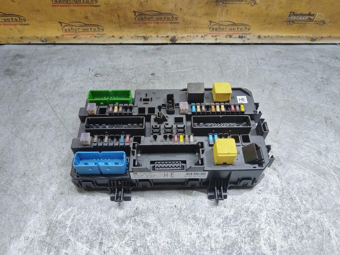 Блок предохранителей C620NV Opel Zafira