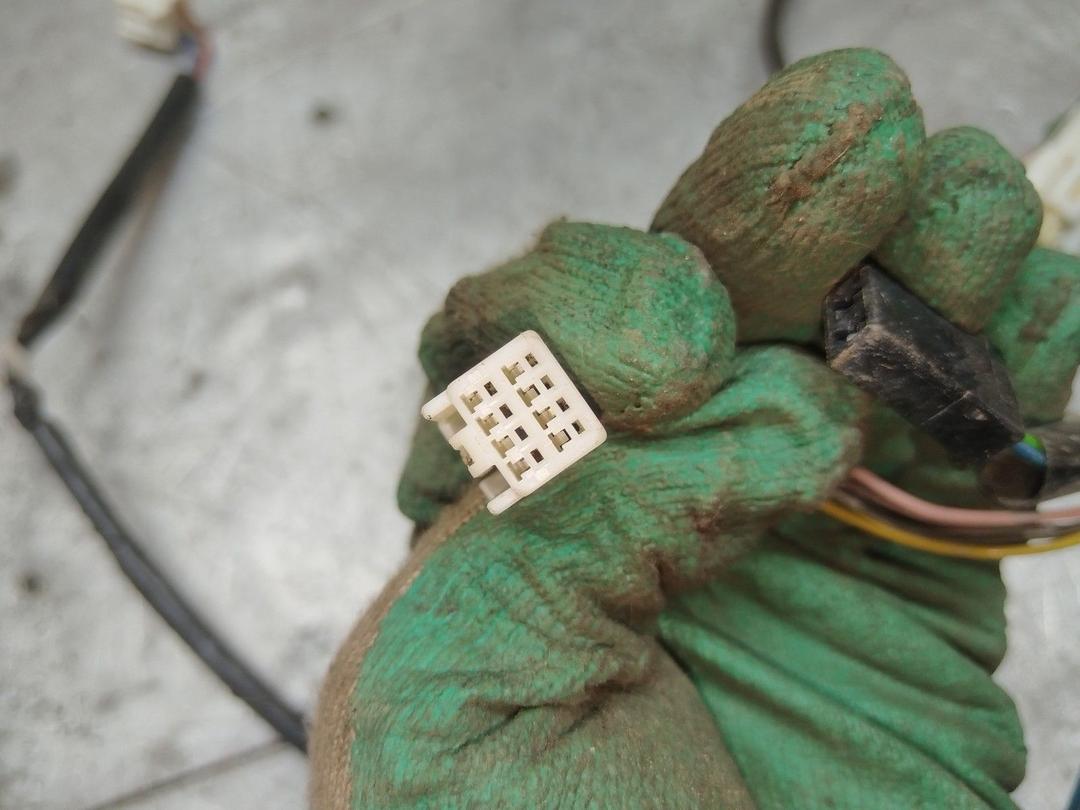 Проводка двери передней правой 2ZCMHV Toyota Corolla - Фото 8