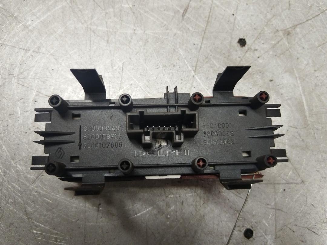 Кнопка аварийной сигнализации MLHBM8 Renault Scenic купить