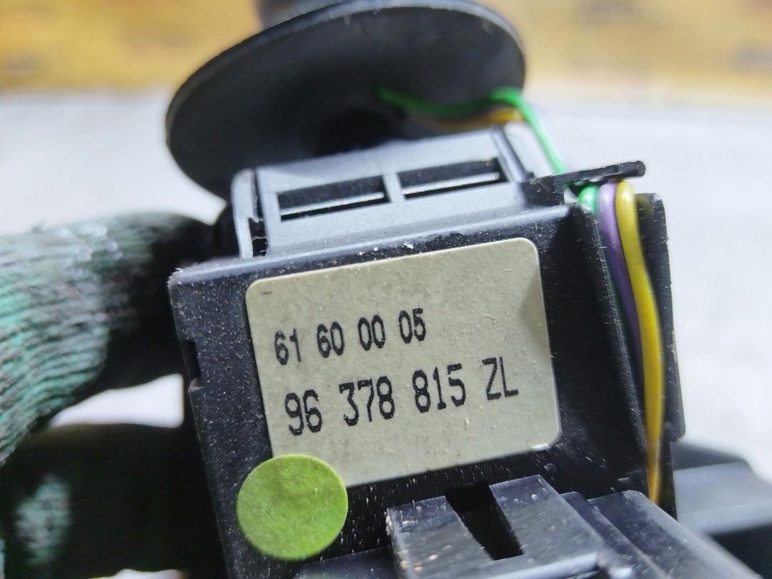 Переключатель подрулевой (стрекоза) L9ZN28 Peugeot 607 купить в магазине запчастей бу