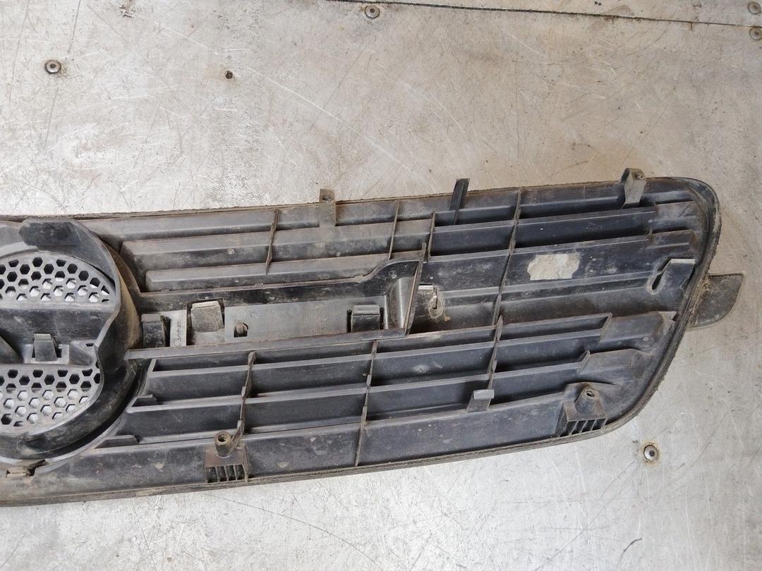 Решетка капота E127NB Opel Meriva - Фото 6