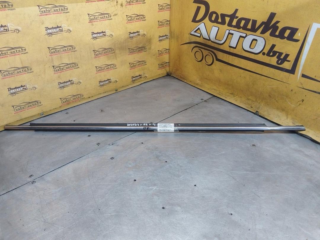 Молдинг стекла двери передней правой наружный 4P9QLT Toyota Avensis