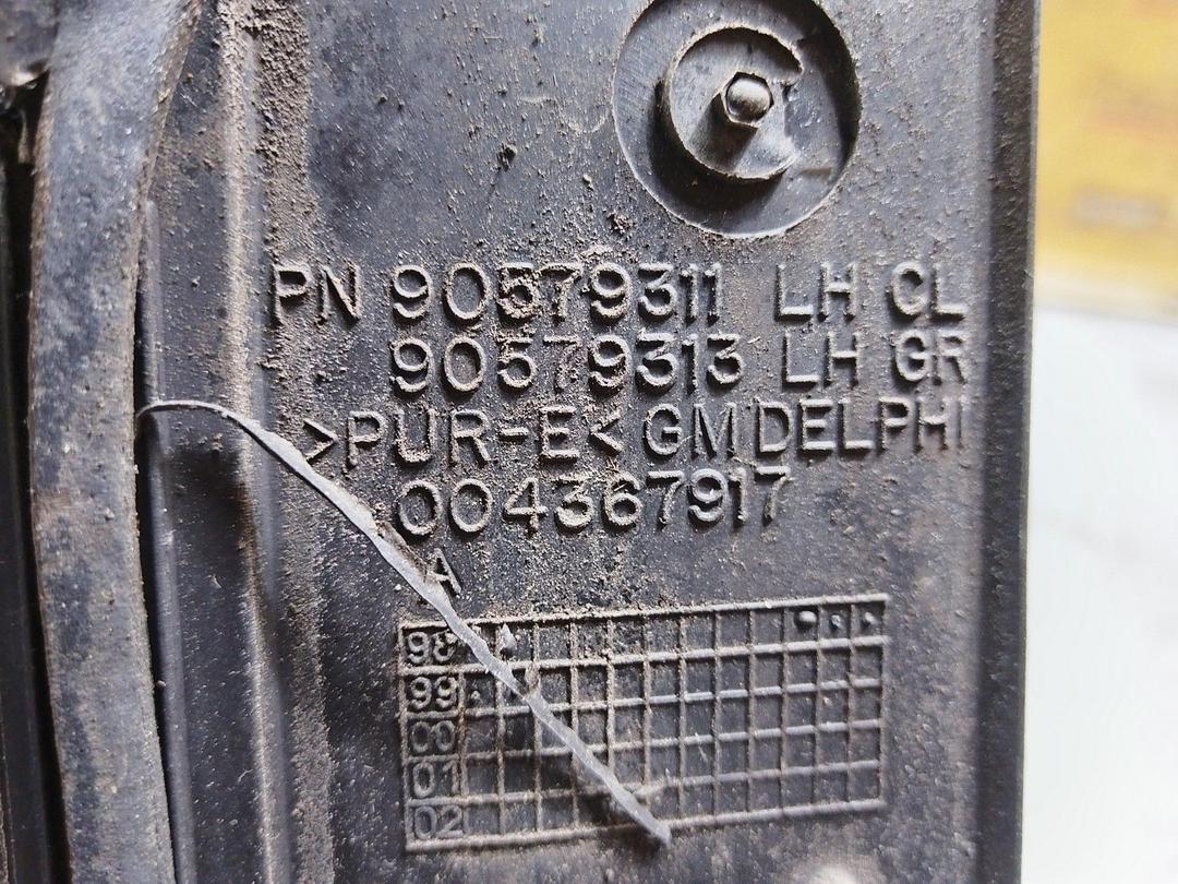 Стекло кузовное боковое левое W7PUV7 Opel Zafira купить в магазине запчастей бу