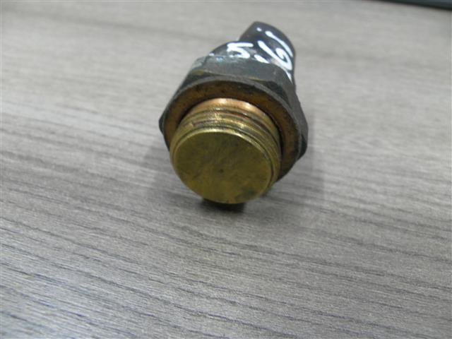 Датчик температуры охлаждающей жидкости D24DDC Volkswagen Passat - Фото 2