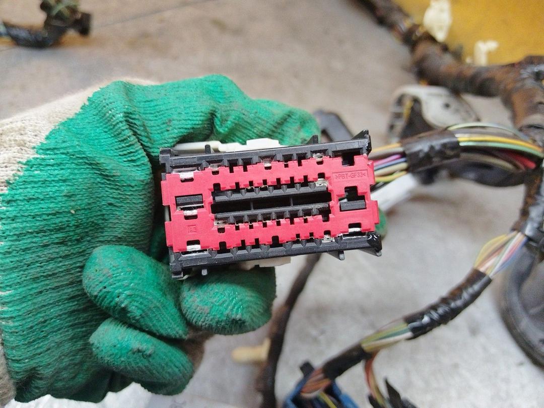 Проводка салона Y66US2 Ford Fusion - Фото 8