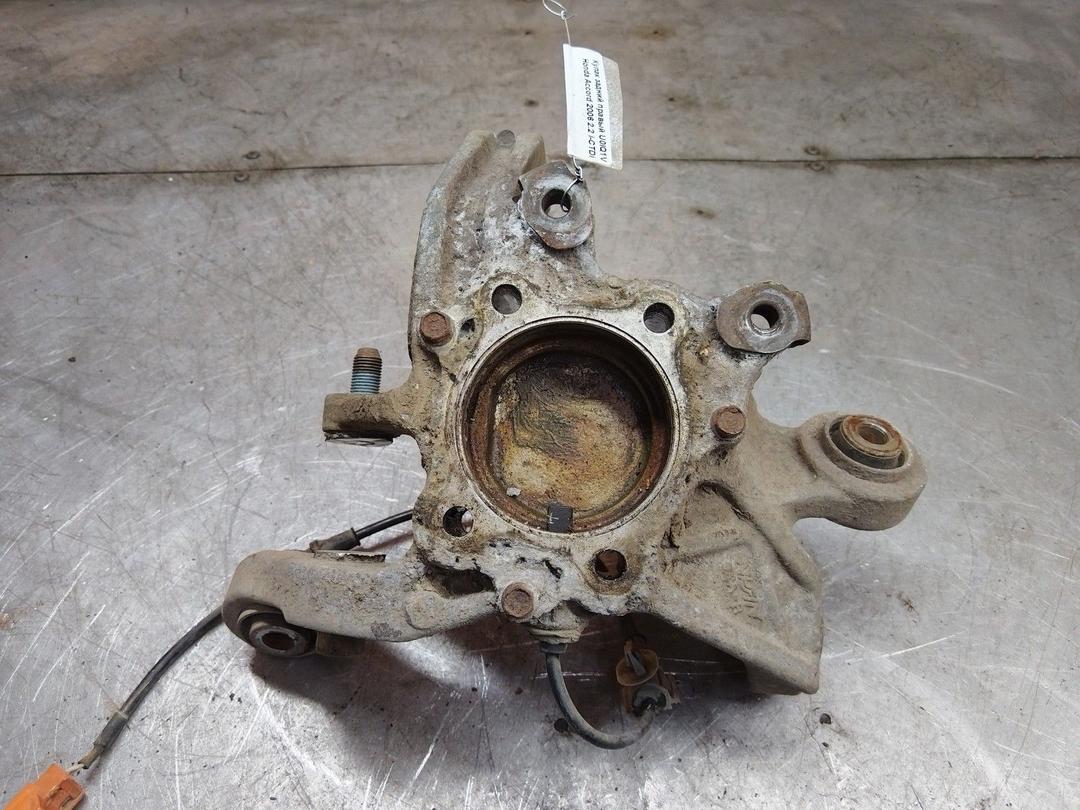 Кулак задний правый U0IQ1V Honda Accord