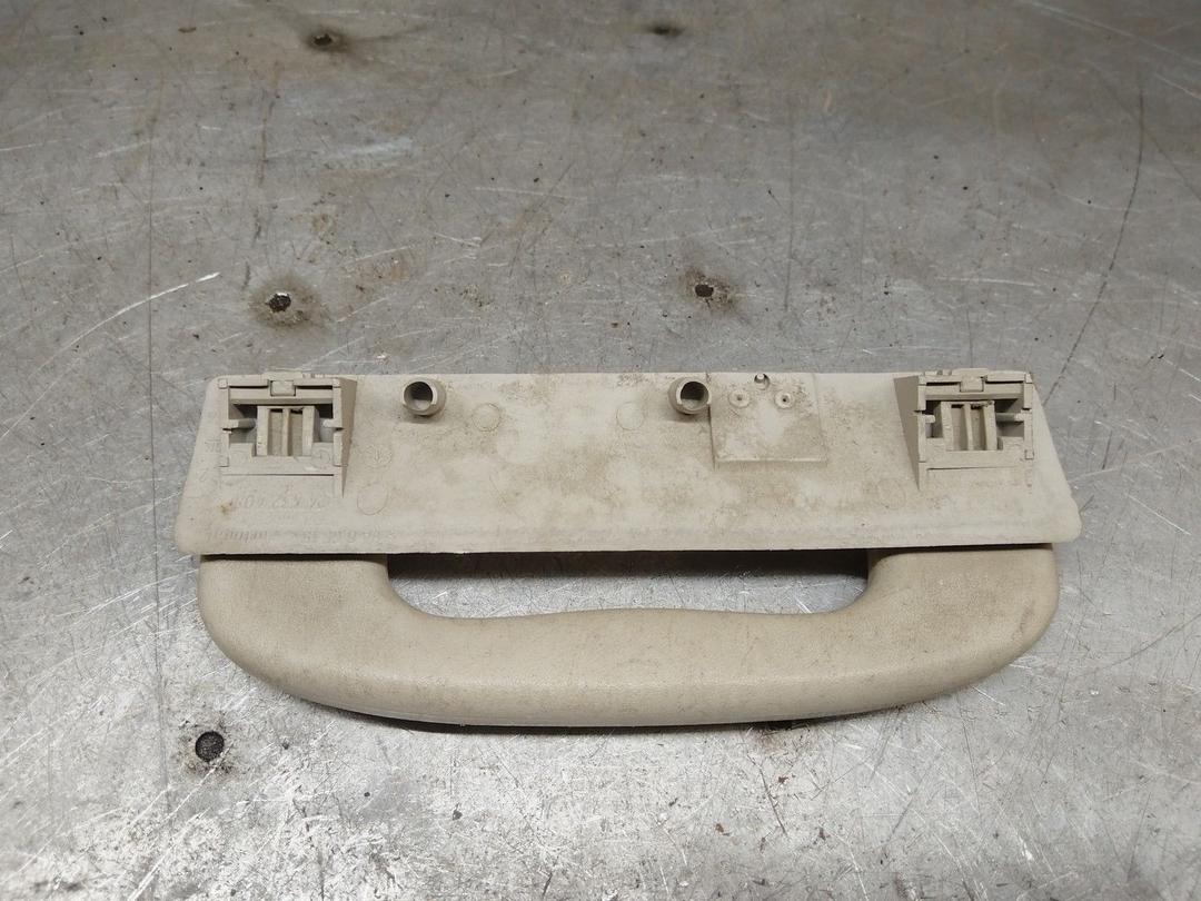 Ручка внутренняя потолочная HENNG3 Opel Zafira купить