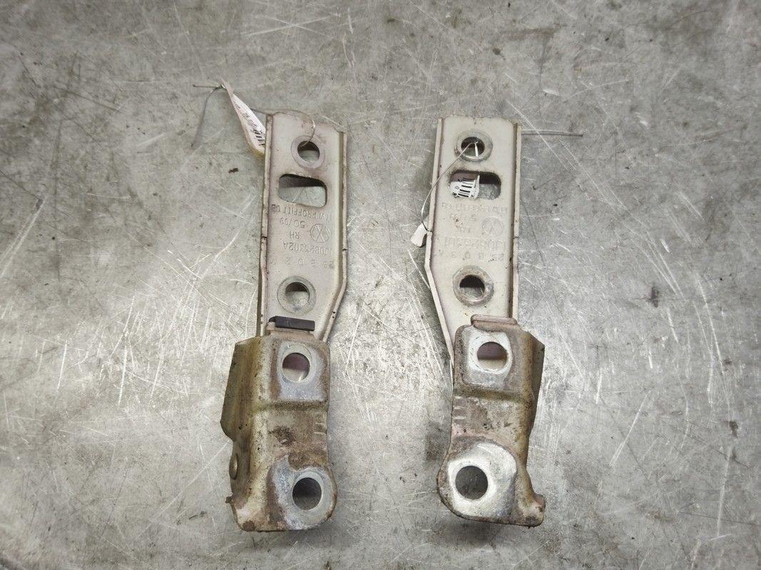 Петля капота HU5X6K Volkswagen Golf купить