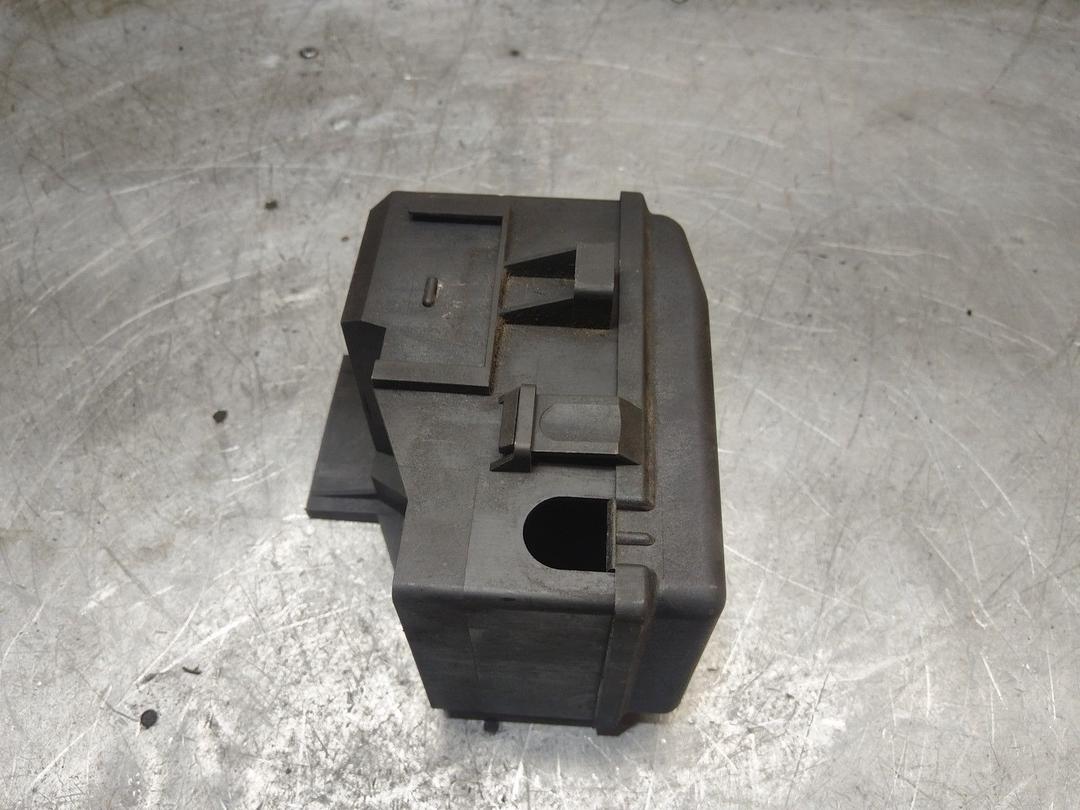 Короб предохранителей KNVQNO Opel Astra - Фото 6