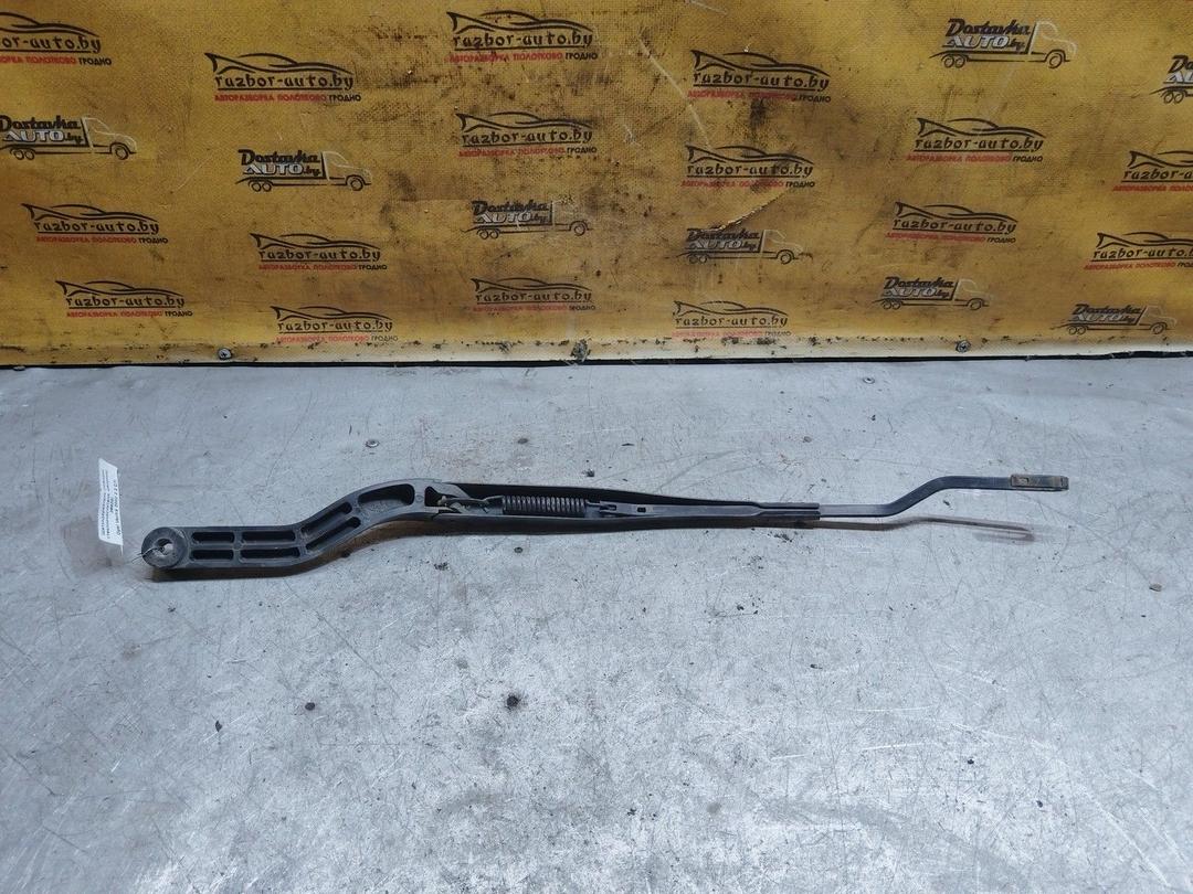 Щеткодержатель (поводок стеклоочистителя, дворник) 399Z5I Opel Vectra купить с доставкой