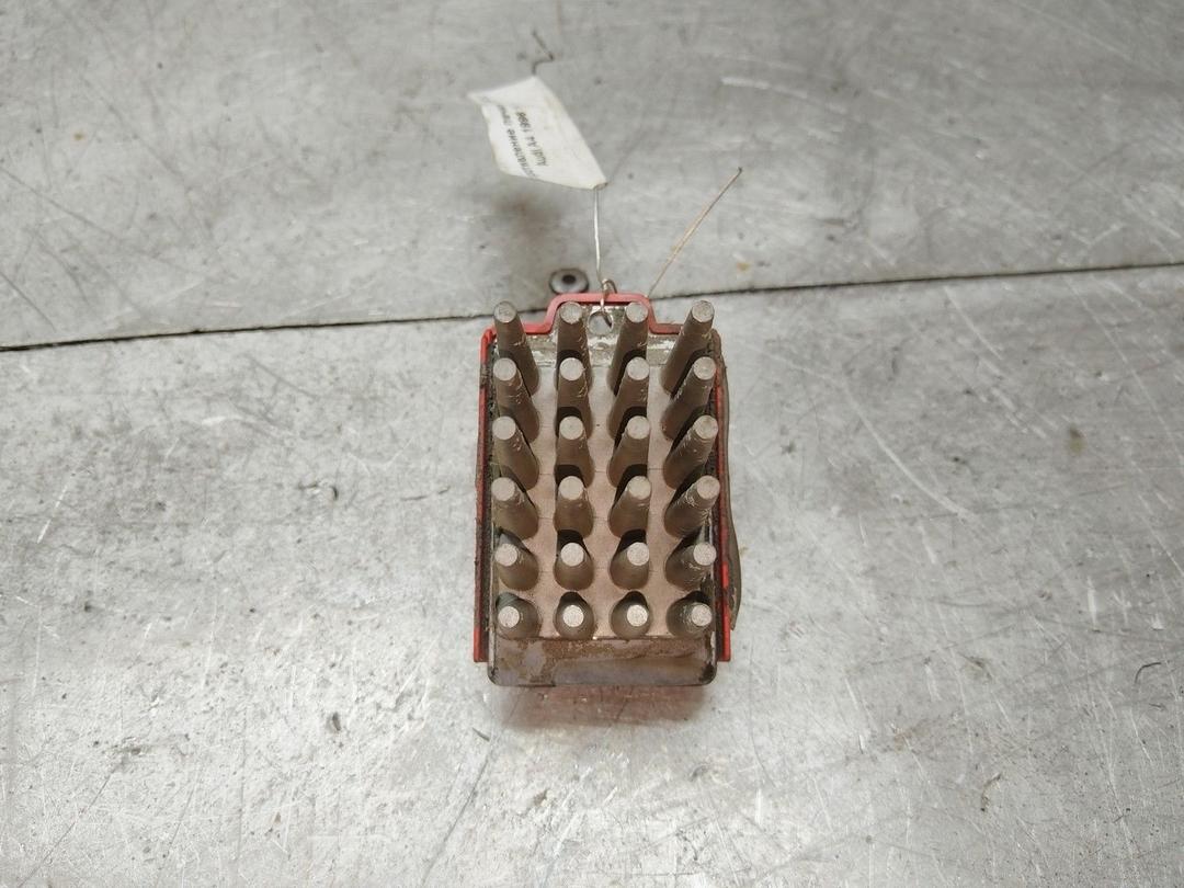 Сопротивление печки LPQM13 Audi A4 - Фото 1