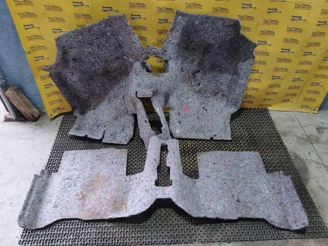 Шумоизоляция пола 51B3T1 Volkswagen Polo