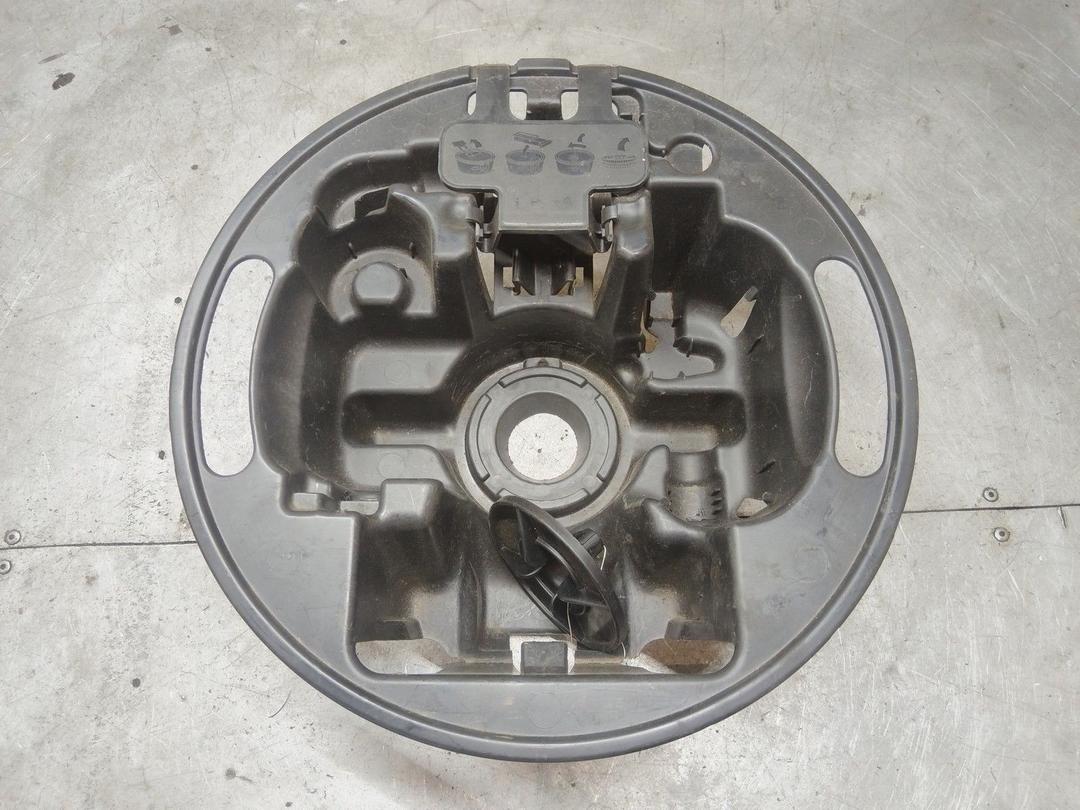 Крепление запаски 9IF5JU Renault Laguna