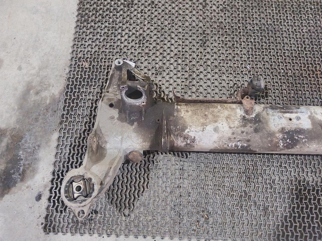 Балка подвески задняя 7I5FA1 Citroen C5 купить