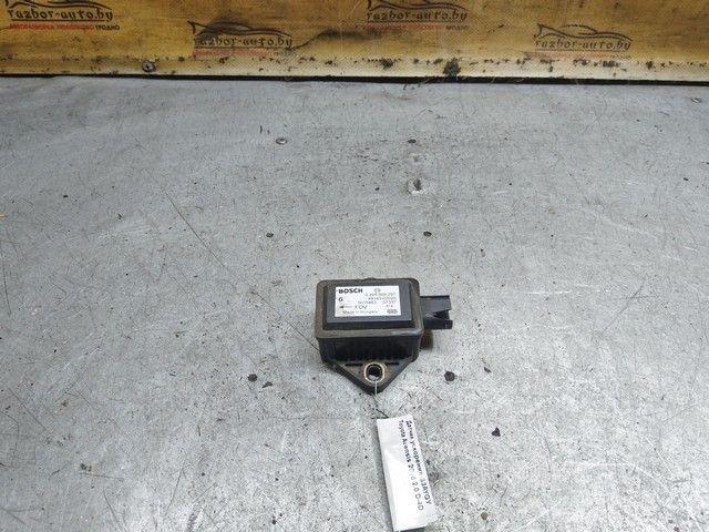 Датчик ускорения S3AYGY Toyota Avensis