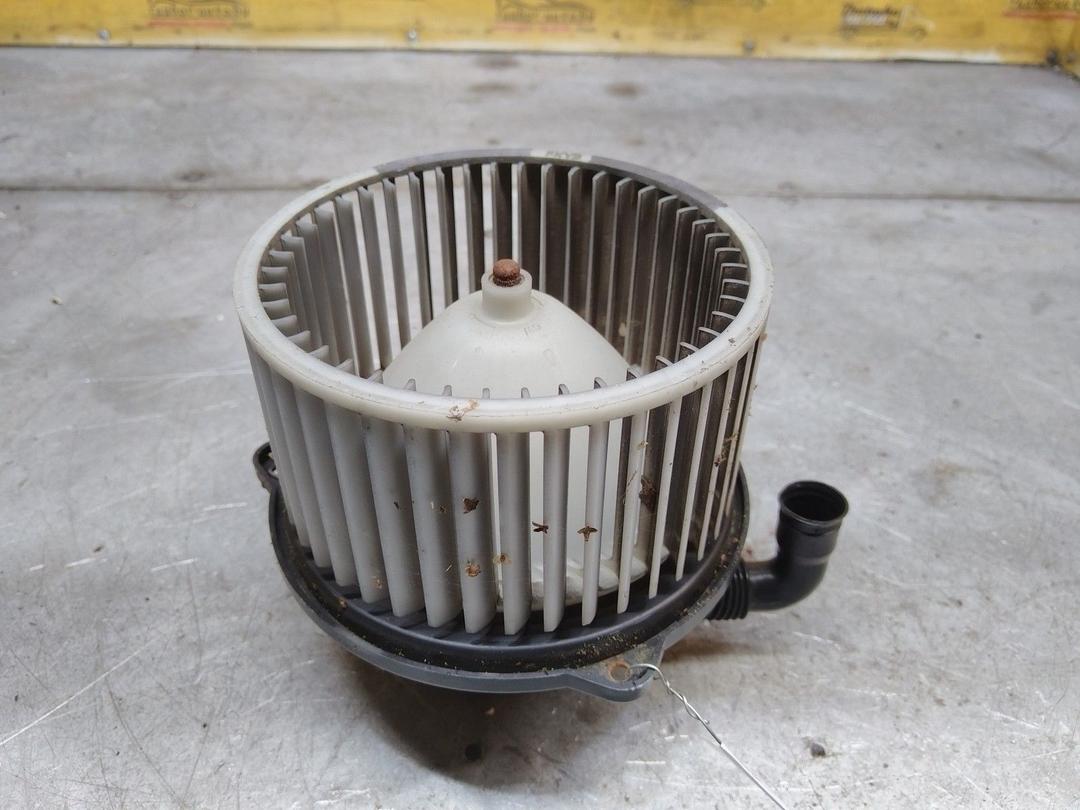 Моторчик печки YTS14W Hyundai Trajet - Фото 1