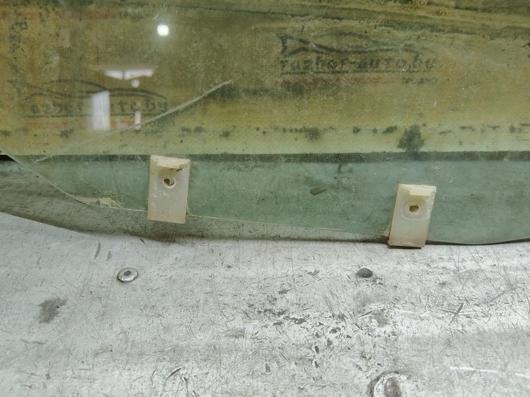 Стекло двери передней правой 2RDT0M Mitsubishi Carisma купить с доставкой