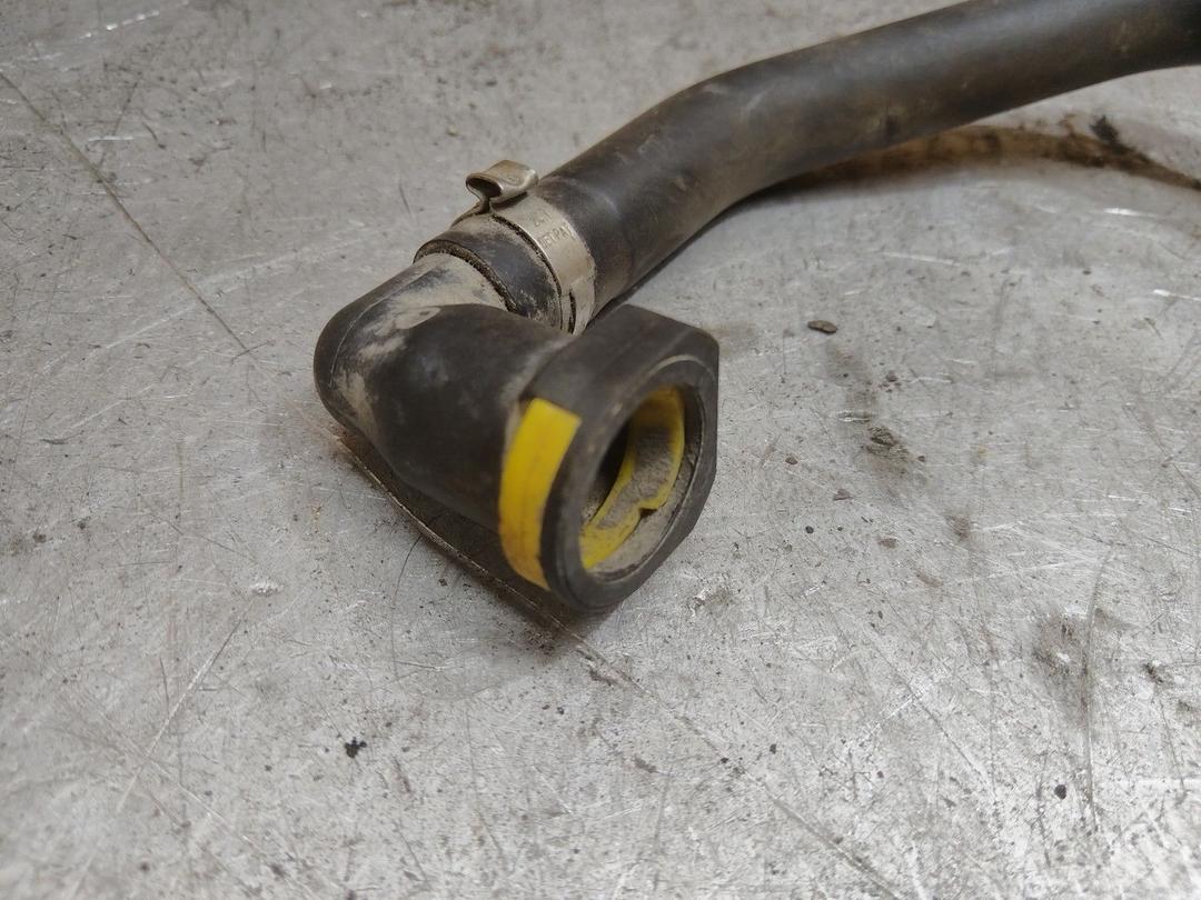 Патрубок (трубопровод, шланг) YFG14G Volvo XC70 купить