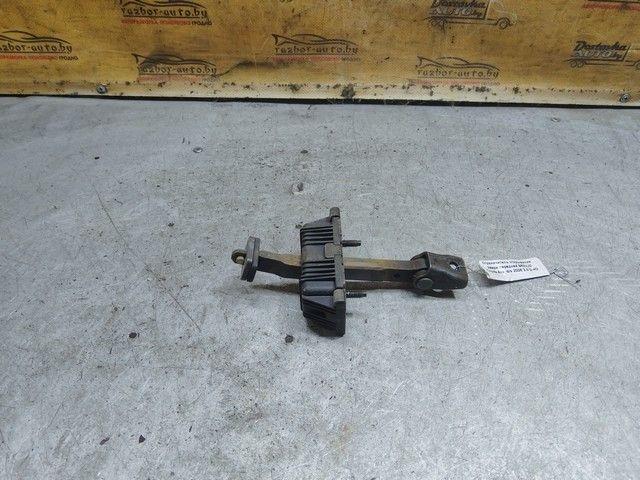 Ограничитель открывания двери передней 5R0VJ0 Toyota Avensis купить