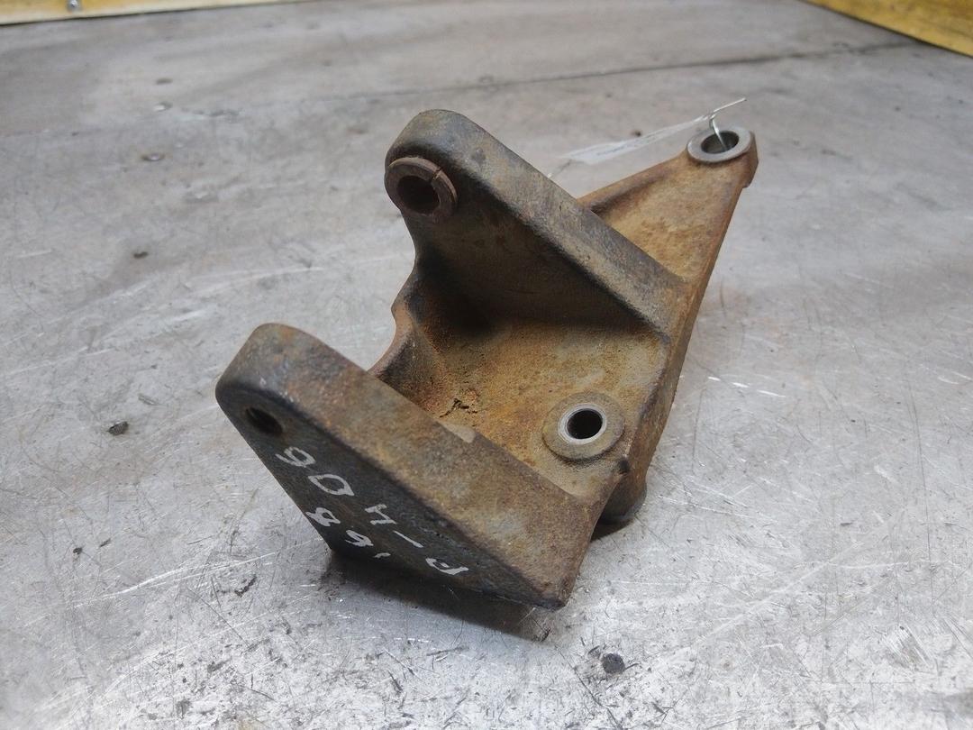 Кронштейн гидроусилителя 7D4YKM Peugeot 406 купить